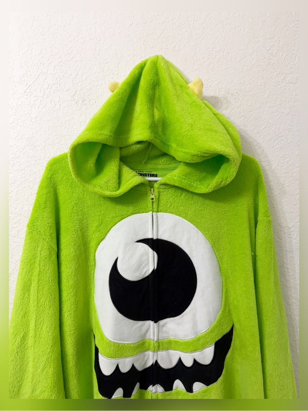 Disney Pixar Monster Inc Wazowski Adult Costume Pajama Onesie Size L/XL - Picture 2 of 9